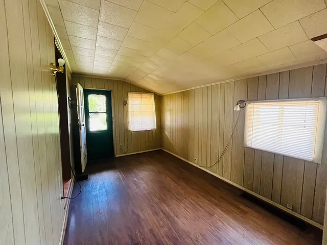 $160,000 | 1213 East Main Street, Streator, IL 61364