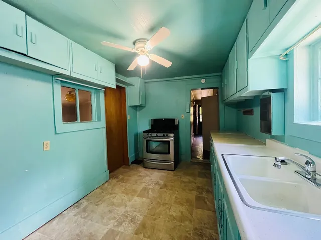 $160,000 | 1213 East Main Street, Streator, IL 61364