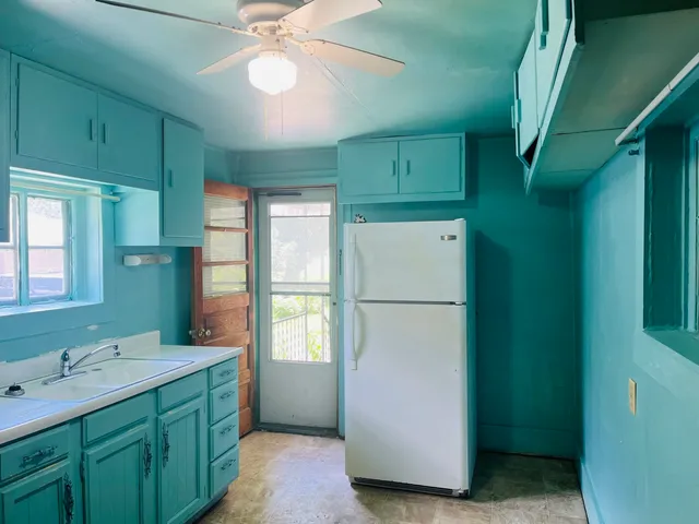 $160,000 | 1213 East Main Street, Streator, IL 61364