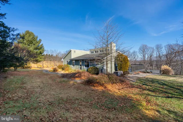 $800,000 | 77 Uhlerstown Hill Road, Erwinna, PA 18920