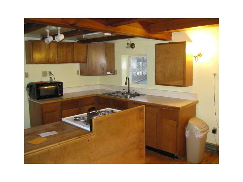 215 Palmer Road Newport, ME 04953 - Photo 8 of 15 Kitchen.
