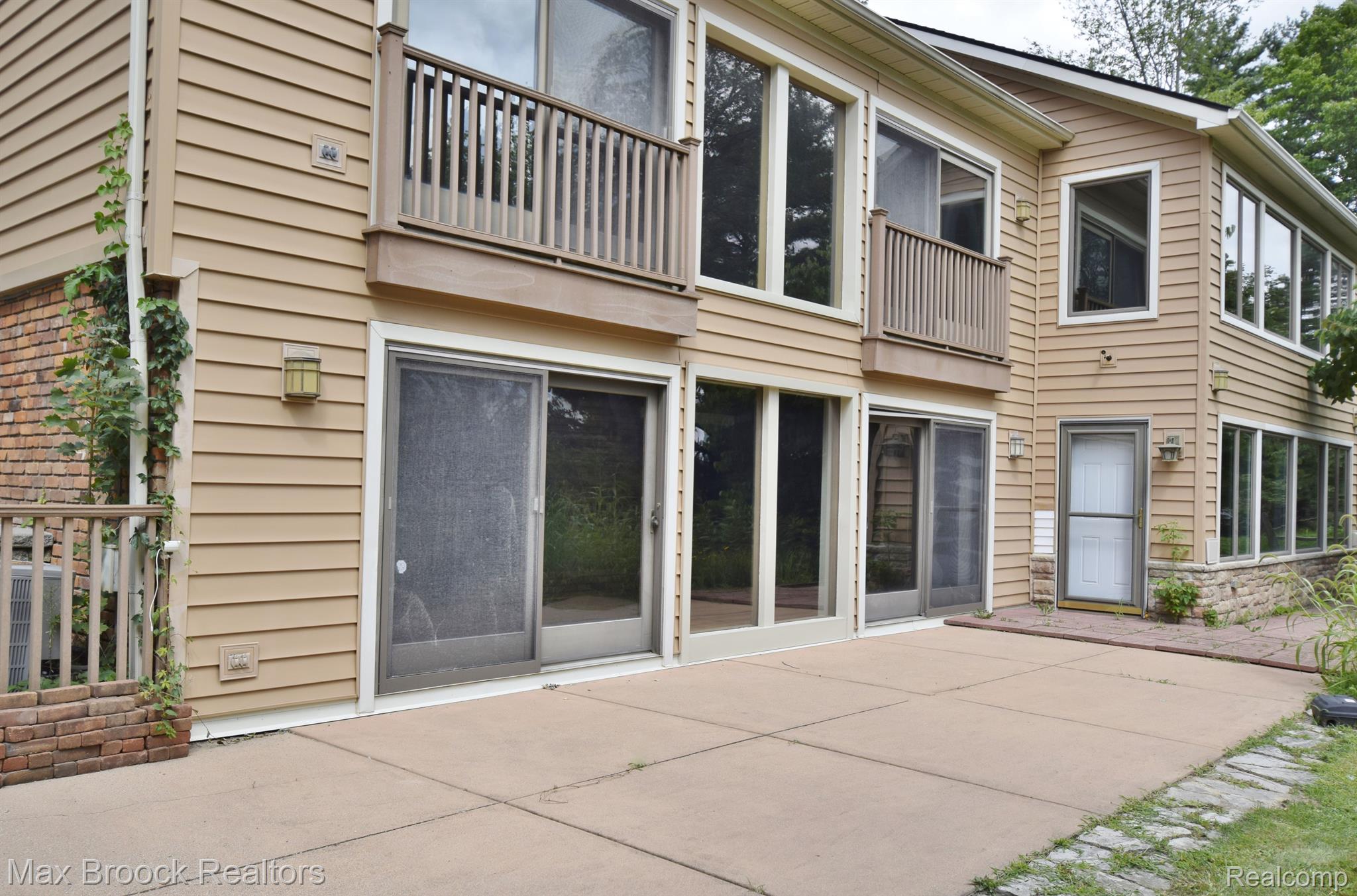 1615 Dutton Road Rochester, MI 48306 - Photo 47 of 50 Gallery Image 47