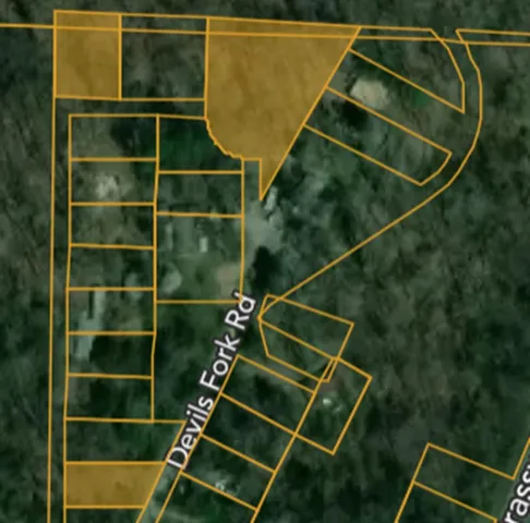 $33,500 | 1 Devils Fork Road, Carbondale, IL 62902