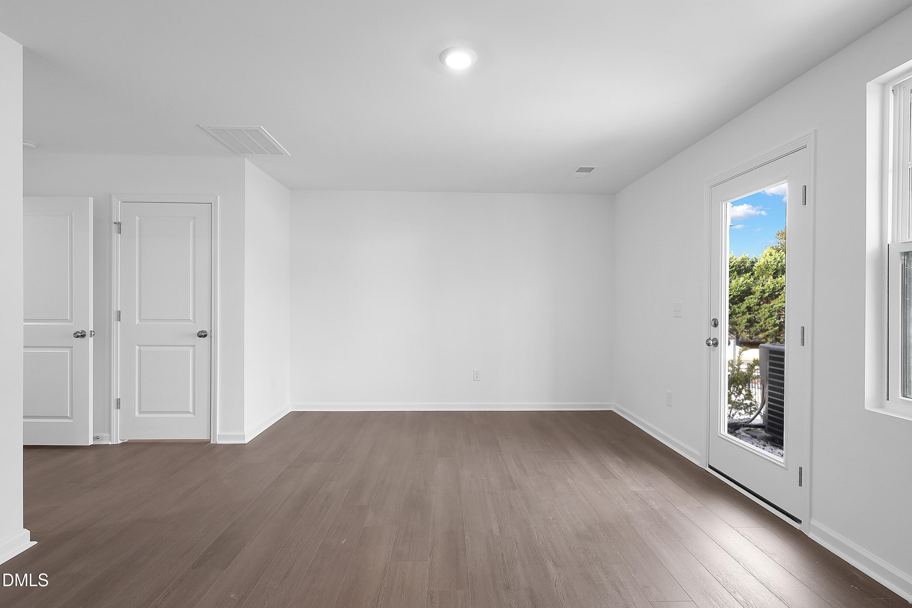 3601 Elm Grv Lane Raleigh, NC 27604 - Photo 23 of 54 SUN_ElmGrove_Pic_Wyatt_Great_3of6