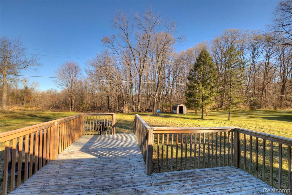 5750 Crandall Road Howell, MI 48855 - Photo 7 of 29