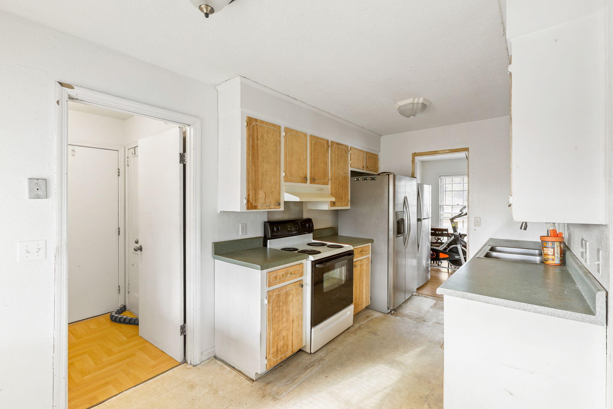 117 Winston Way Goose Creek, SC 29445 - Photo 4 of 19 5-web-or-mls-117 Winston Way CoastalRE-3