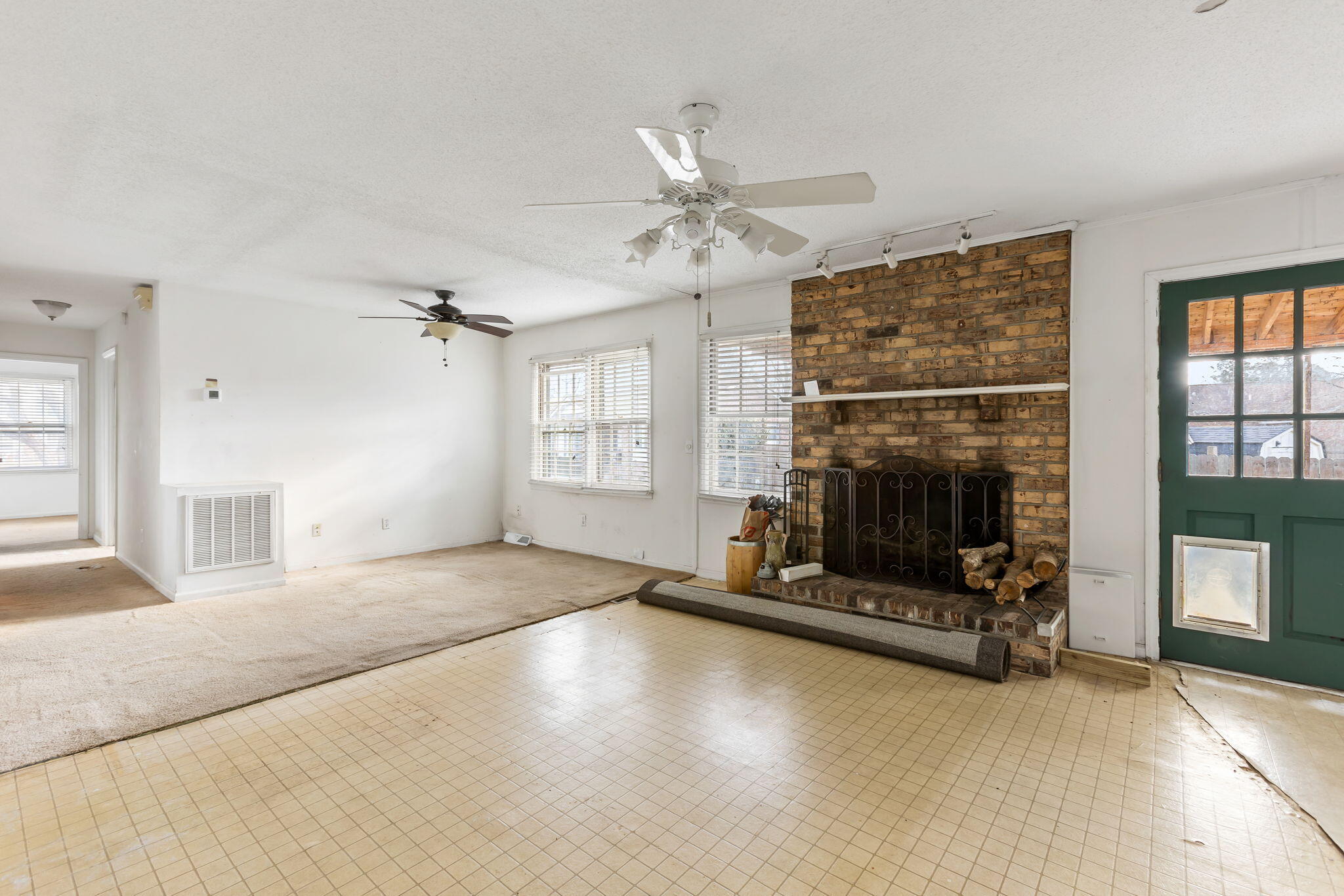 117 Winston Way Goose Creek, SC 29445 - Photo 8 of 19 9-web-or-mls-117 Winston Way CoastalRE-9