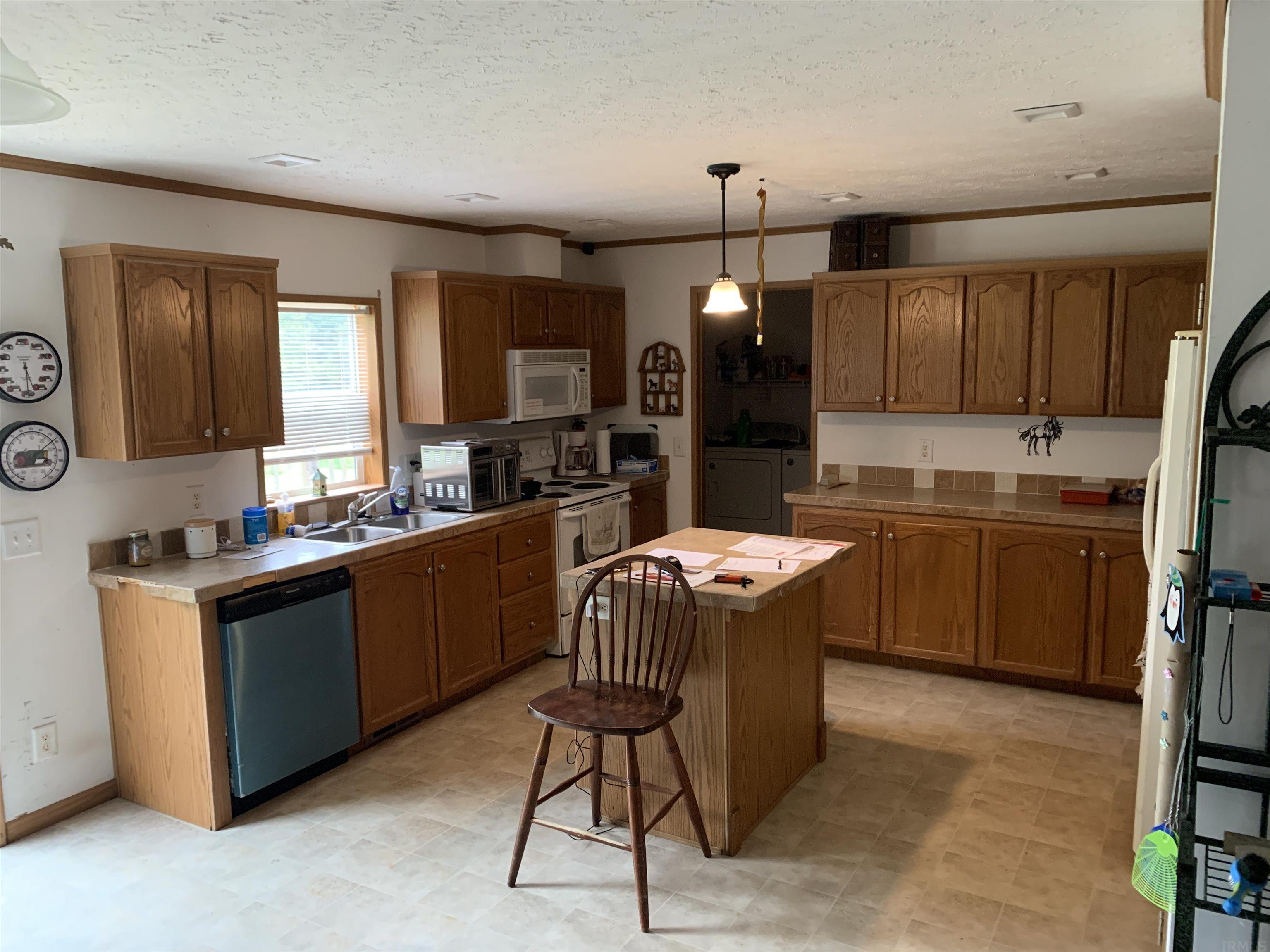 60 Carver Lane Bedford, IN 47421 - Photo 9 of 16 Gallery Image 9