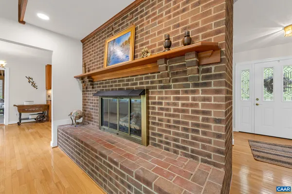 $1,175,000 | 4 Lakeview Circle, Palmyra, VA 22963