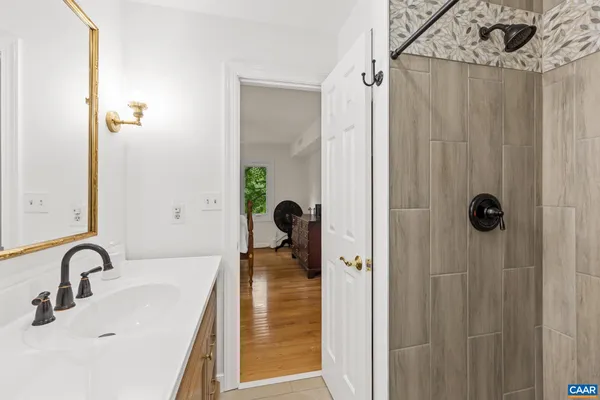 $1,175,000 | 4 Lakeview Circle, Palmyra, VA 22963