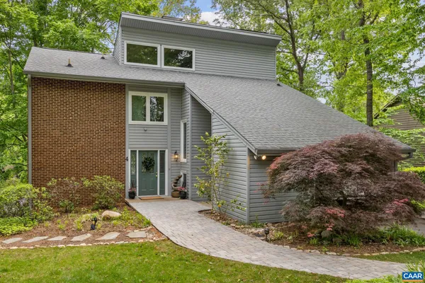 $1,175,000 | 4 Lakeview Circle, Palmyra, VA 22963