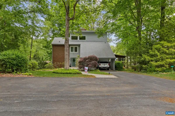$1,175,000 | 4 Lakeview Circle, Palmyra, VA 22963