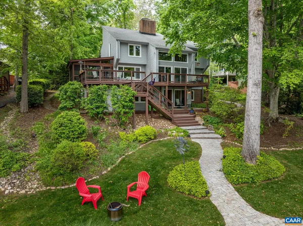 $1,175,000 | 4 Lakeview Circle, Palmyra, VA 22963
