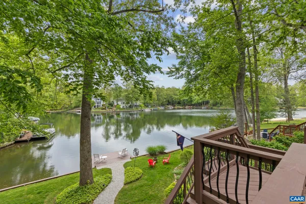 $1,175,000 | 4 Lakeview Circle, Palmyra, VA 22963