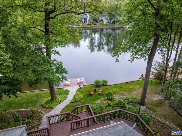 $1,175,000 | 4 Lakeview Circle, Palmyra, VA 22963