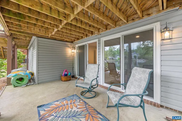 $1,175,000 | 4 Lakeview Circle, Palmyra, VA 22963