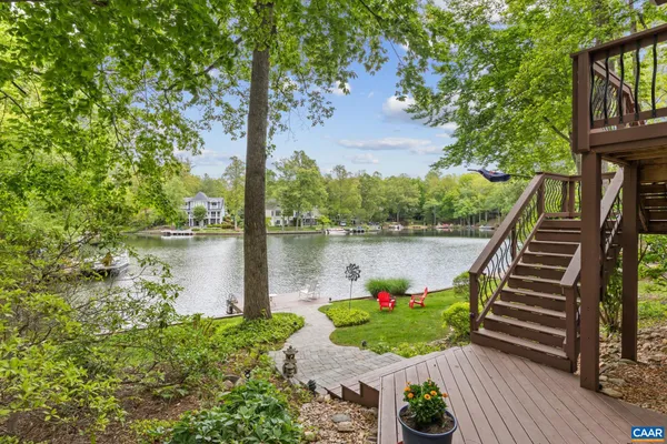 $1,175,000 | 4 Lakeview Circle, Palmyra, VA 22963