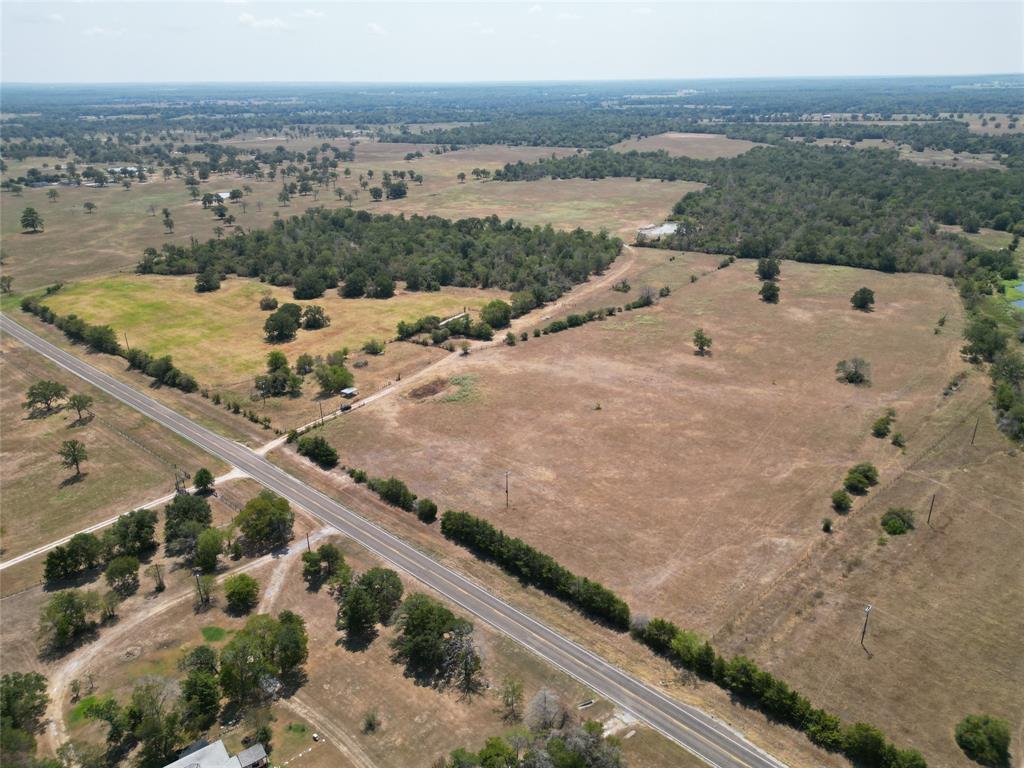 21607 East Fm 2620 Bedias Tx  