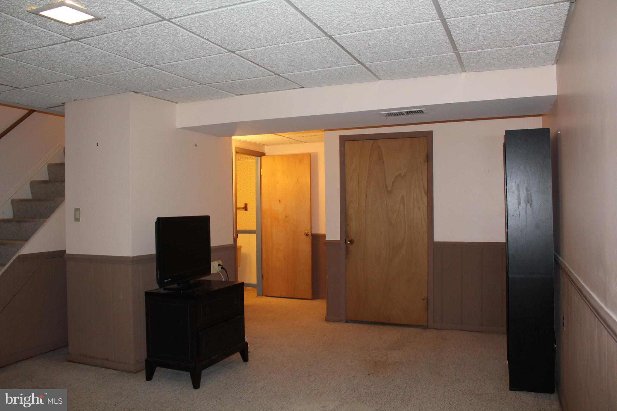 1805 Jackson Road Baltimore, MD 21222 - Photo 19 of 51