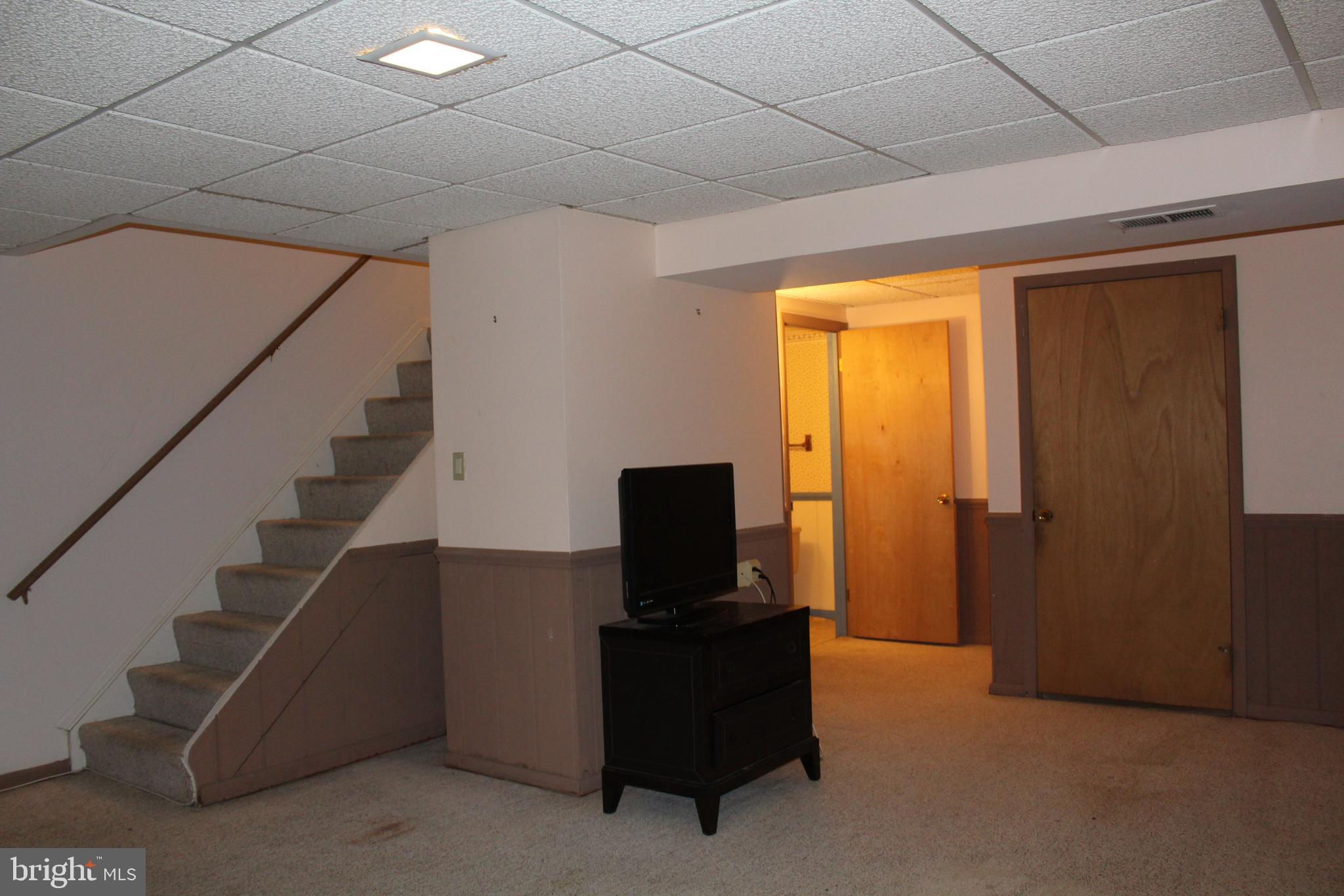 1805 Jackson Road Baltimore, MD 21222 - Photo 20 of 51