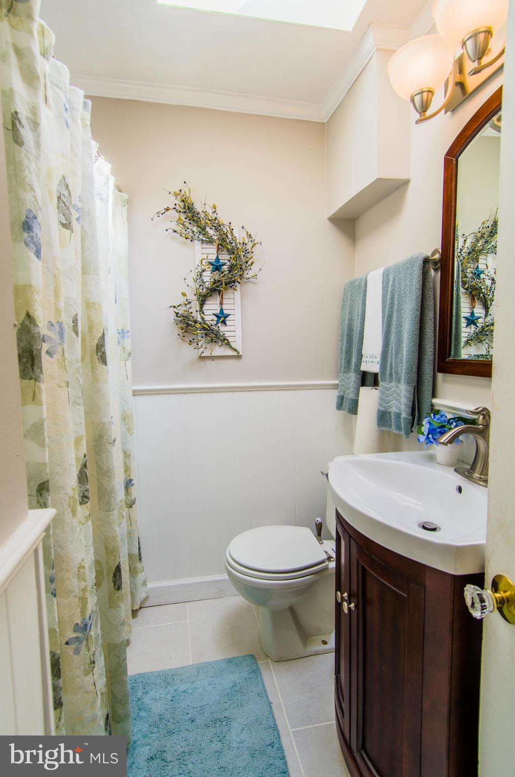3719 Greenvale Road Baltimore, MD 21229 - Photo 10 of 27 Bath