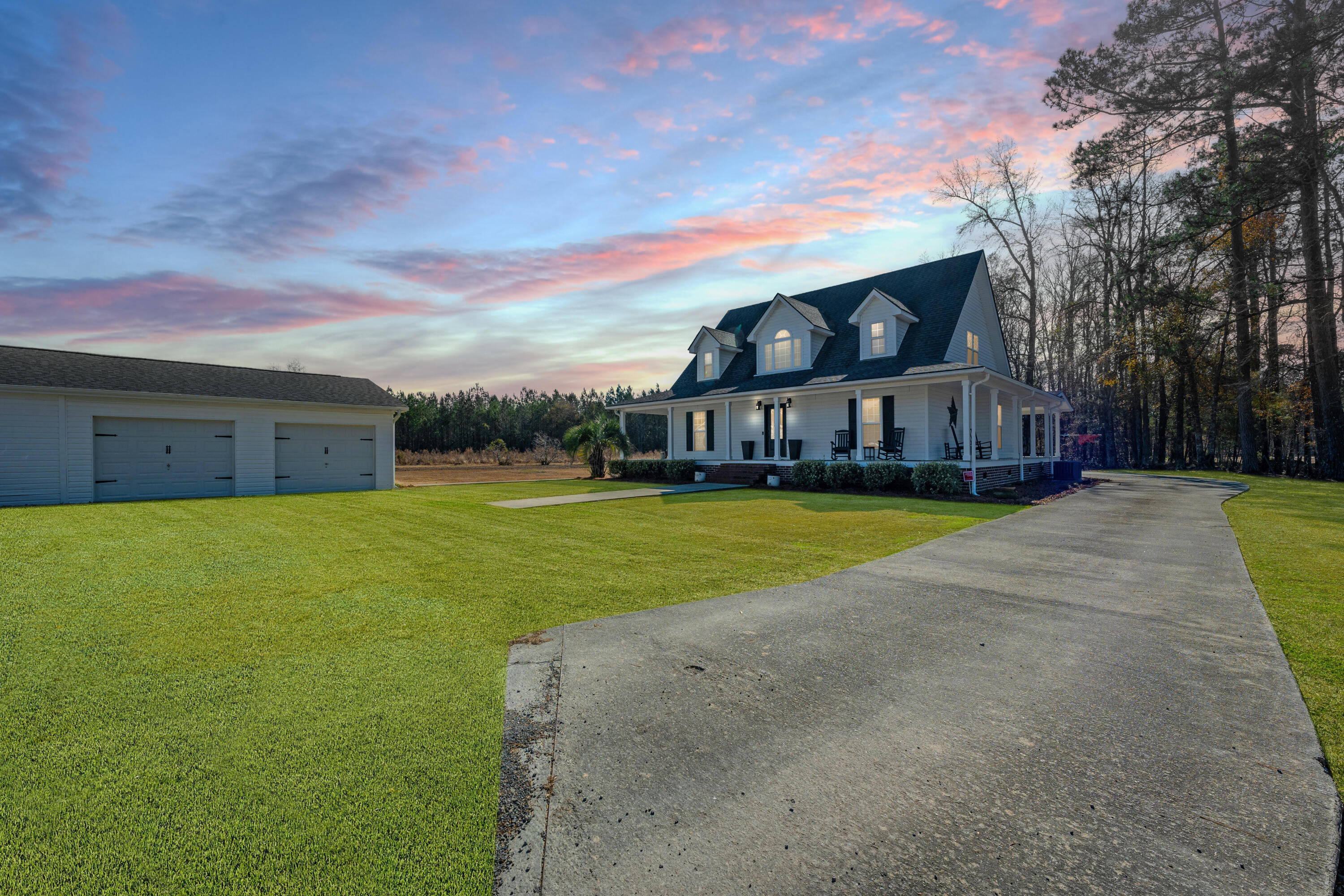 516-508 Robnshers Place Ridgeville, SC 29472 - Photo 1 of 66 Main House - 516 Robnshers Place