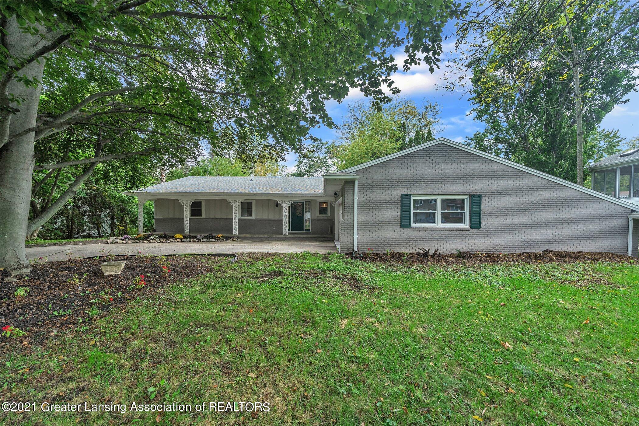 4005 Barton Road Lansing, MI 48917 - Photo 3 of 32 03-4005 Barton Rd-Windowstill Real Estat