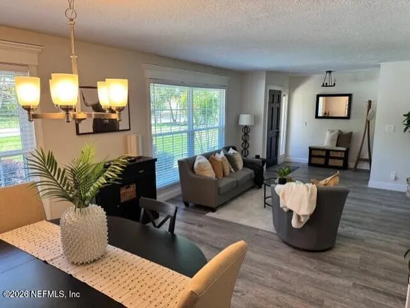 $4,200 | 1819 West 12 Oaks Lane, Neptune Beach, FL 32266
