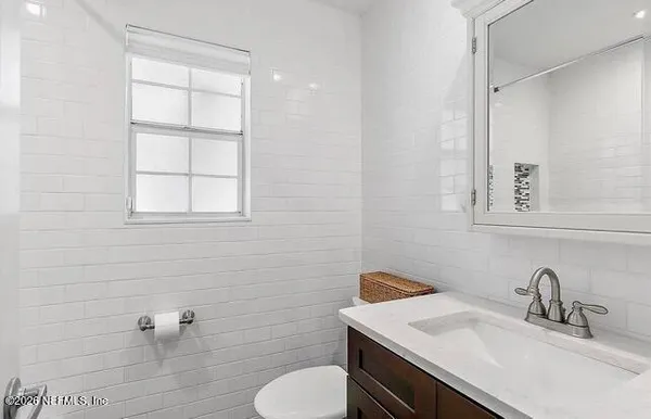 $4,200 | 1819 West 12 Oaks Lane, Neptune Beach, FL 32266