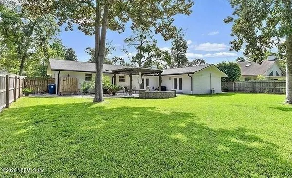 $4,200 | 1819 West 12 Oaks Lane, Neptune Beach, FL 32266