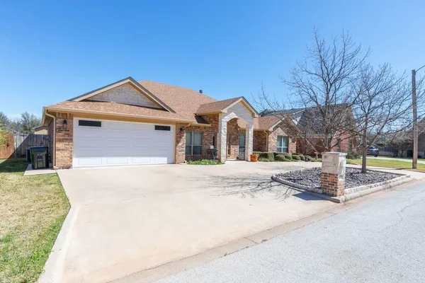 $499,000 | 3225 White Oaks Drive, Abilene, TX 79606