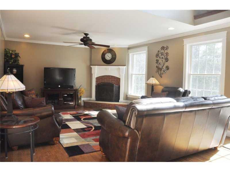 238 Dunn Road Belgrade, ME 04917 - Photo 5 of 26 Living Room.