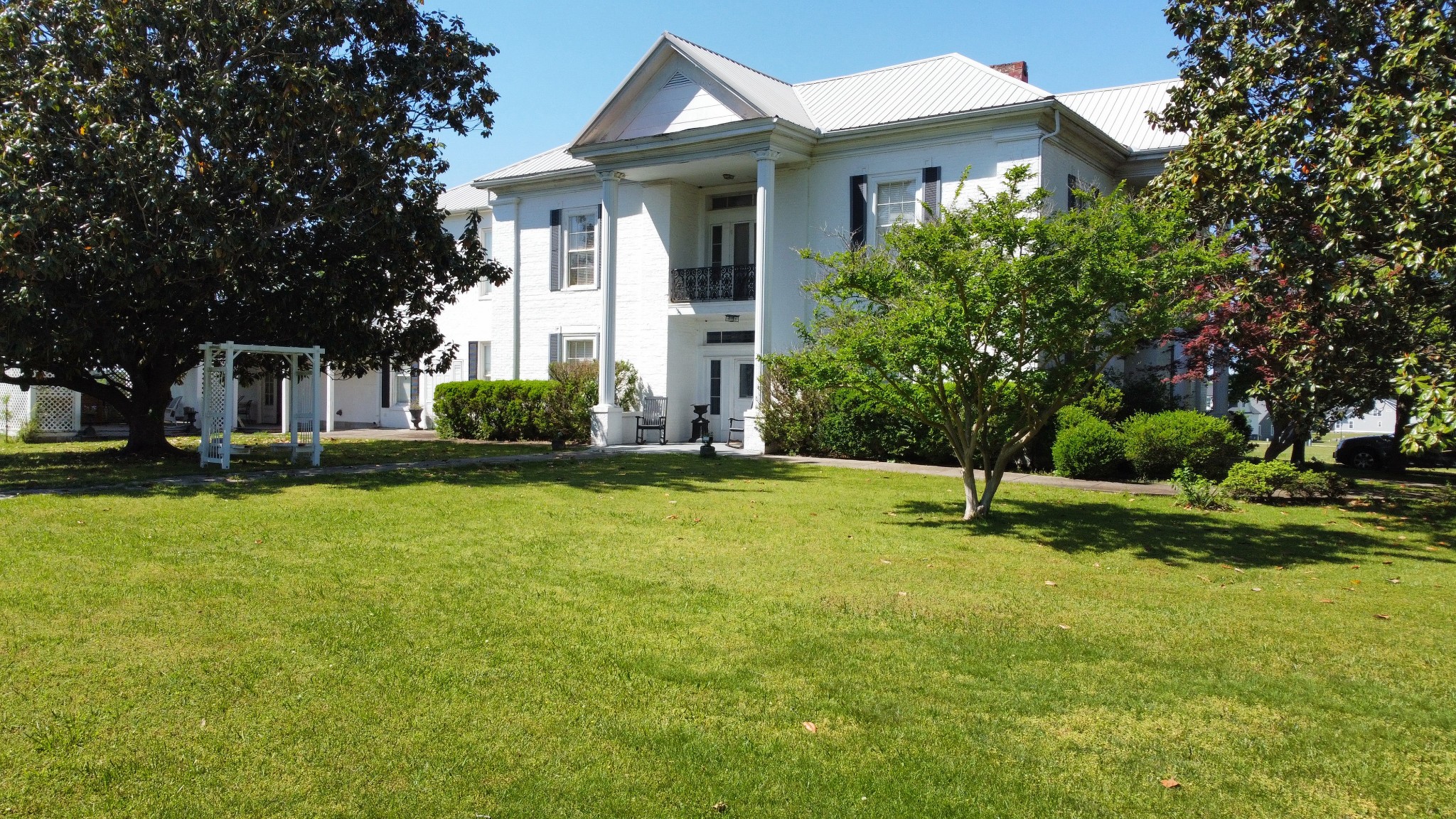 974 Lynchburg Road Winchester, TN 37398 - Photo 45 of 51 a front view of a house with a yard