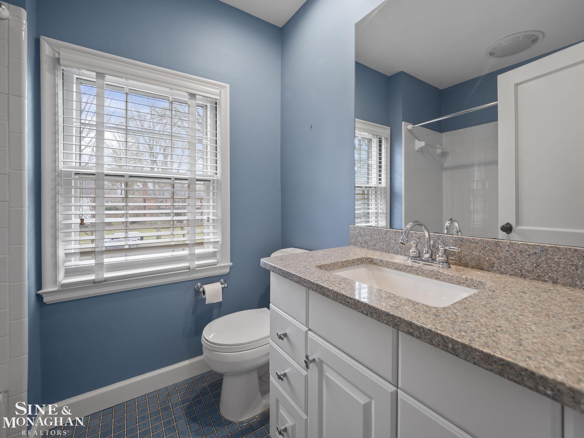 277 Cloverly Road Grosse Pointe Farms, MI 48236 - Photo 22 of 46