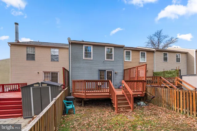 $375,000 | 6090 Rock Glen Drive, Elkridge, MD 21075