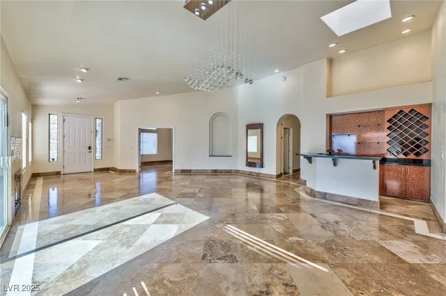 $3,499 | 8129 Pacific Cove Drive, Las Vegas, NV 89128