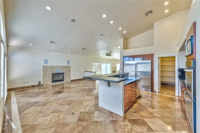 $3,499 | 8129 Pacific Cove Drive, Las Vegas, NV 89128