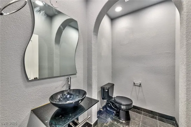 $3,499 | 8129 Pacific Cove Drive, Las Vegas, NV 89128