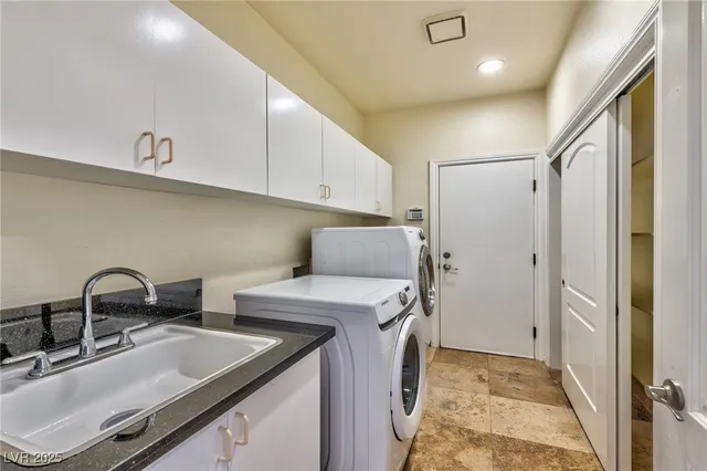 $3,499 | 8129 Pacific Cove Drive, Las Vegas, NV 89128