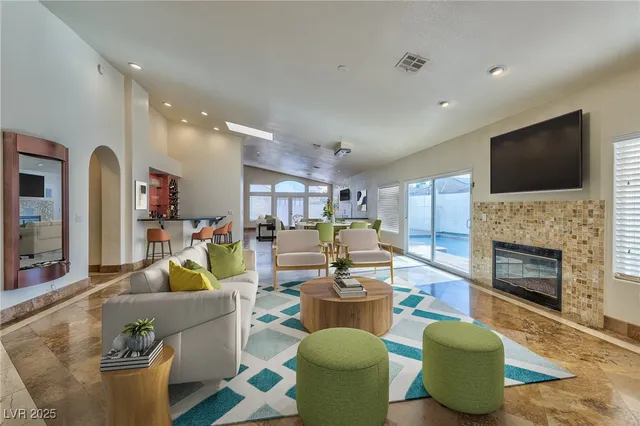 $3,499 | 8129 Pacific Cove Drive, Las Vegas, NV 89128