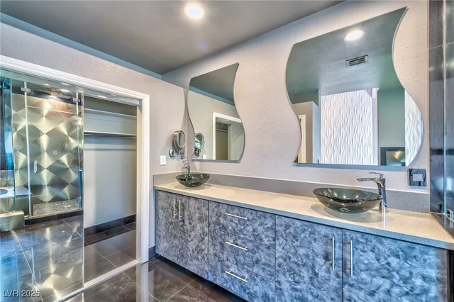 $3,499 | 8129 Pacific Cove Drive, Las Vegas, NV 89128