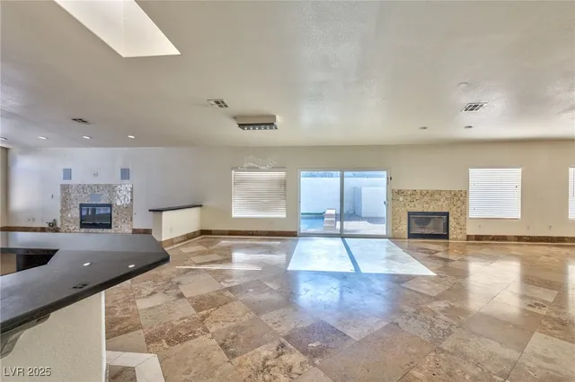 $3,499 | 8129 Pacific Cove Drive, Las Vegas, NV 89128