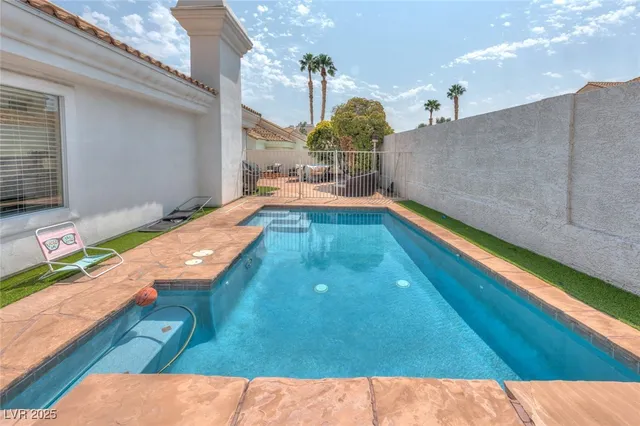 $3,499 | 8129 Pacific Cove Drive, Las Vegas, NV 89128