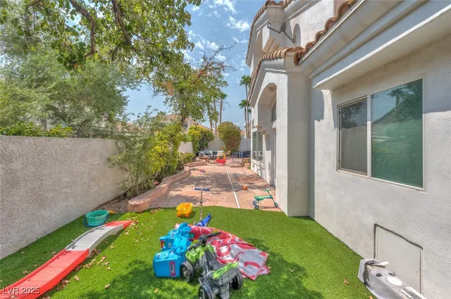 $3,499 | 8129 Pacific Cove Drive, Las Vegas, NV 89128