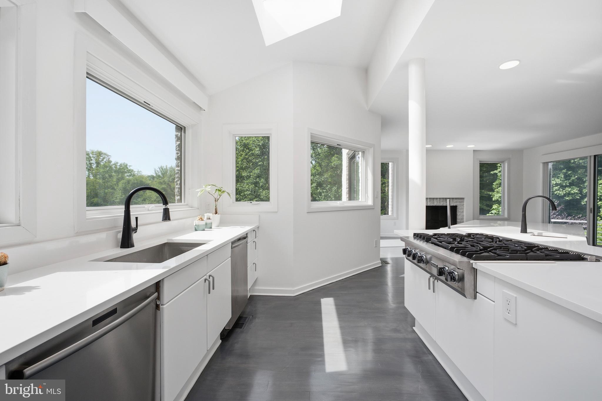 7545 Potomac Fall Road McLean, VA 22102 - Photo 26 of 89