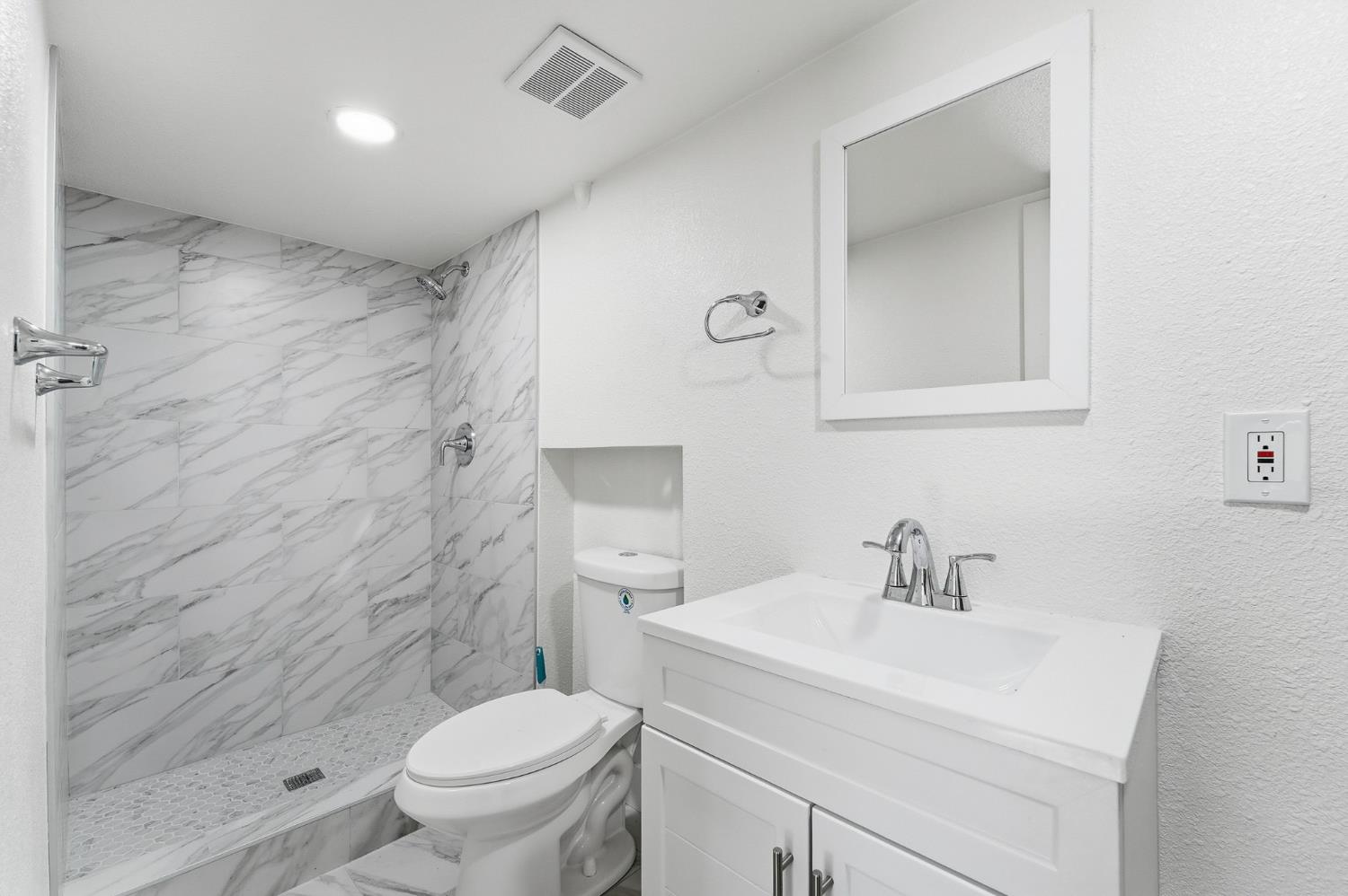 2124 Scenic Drive Modesto, CA 95355 - Photo 45 of 67