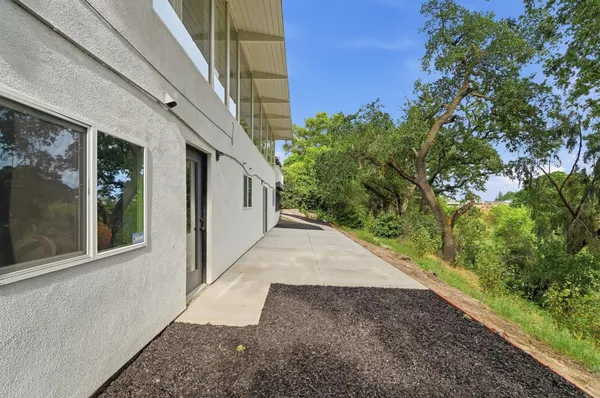 $699,777 | 2124 Scenic Drive, Modesto, CA 95355