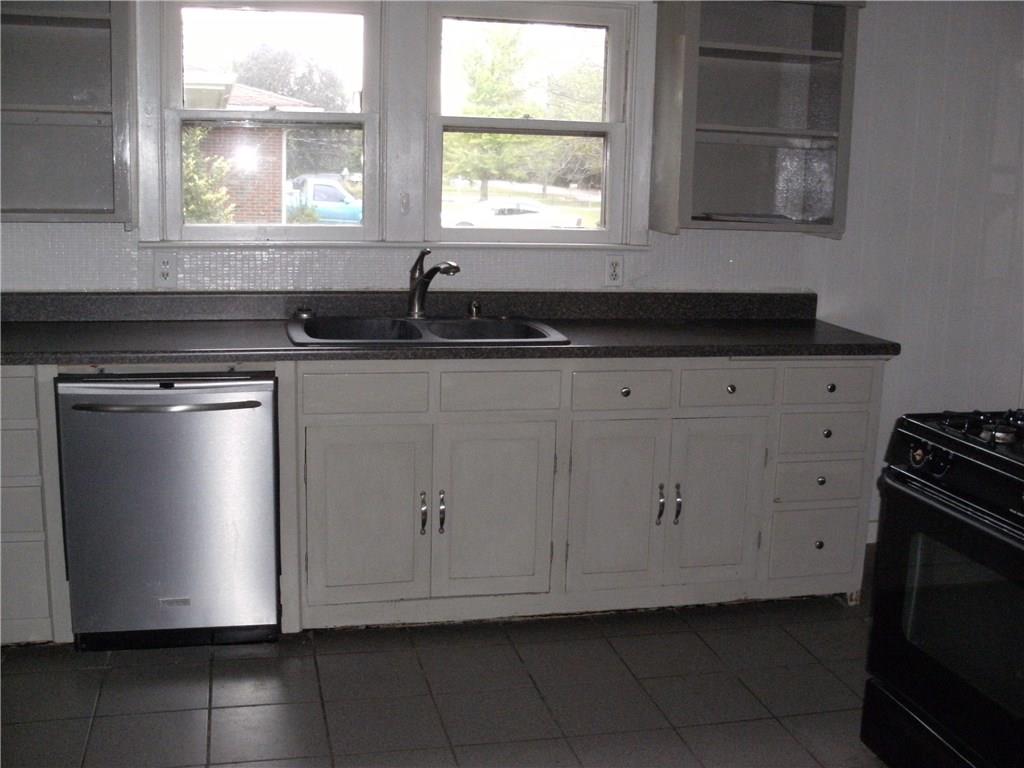 6202 South High School Road Indianapolis, IN 46221 - Photo 13 of 22