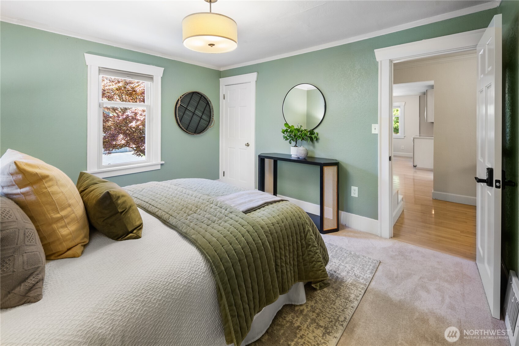 8920 240th Street Southwest Edmonds, WA 98026 - Photo 12 of 39