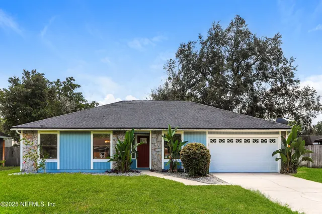 $383,900 | 5228 Gathering Oaks Court West, Jacksonville, FL 32258